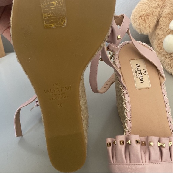 Brand new Valentino wedges EU40 US9.5-10 - Picture 2 of 3
